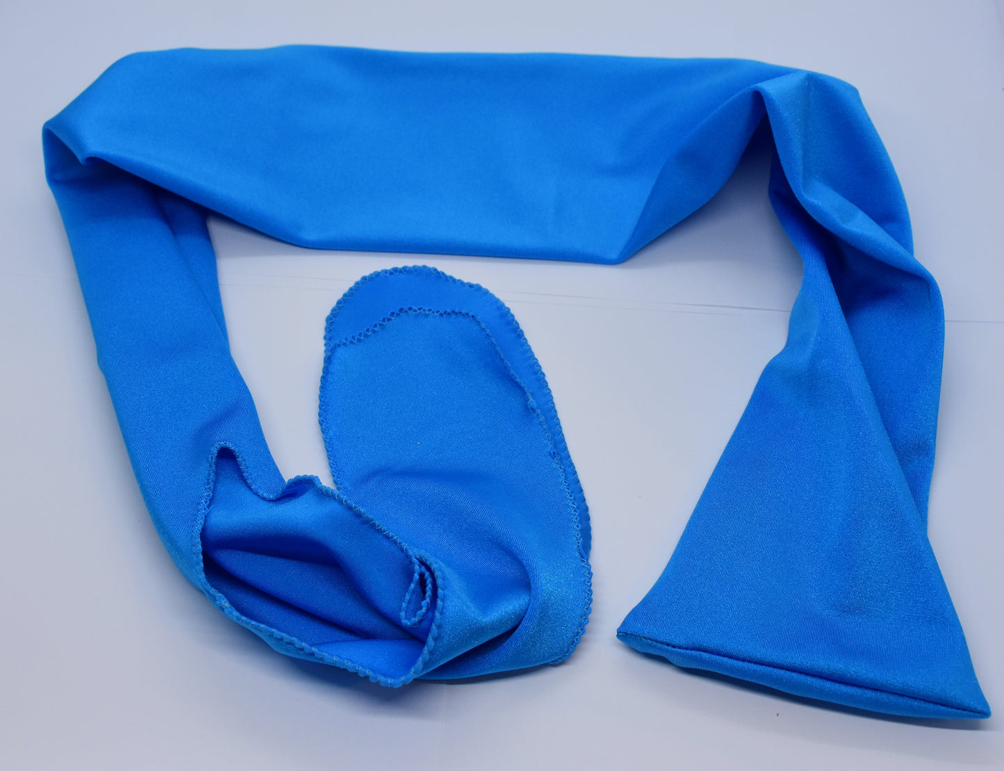 Tie in tail bag